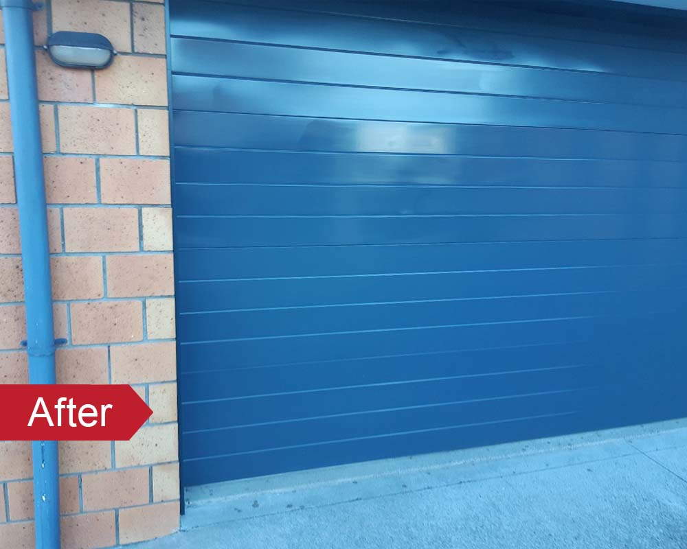 Garage door colour fade restored with an Everbrite DIY Protective Coating
